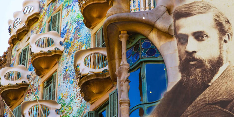 Antoni Gaudi, katalanasi i famshëm i arkitekturës së linjave të buta, shkujdesjes, elegancës dhe magjepsjes