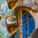 Antoni Gaudi, katalanasi i famshëm i arkitekturës së linjave të buta, shkujdesjes, elegancës dhe magjepsjes