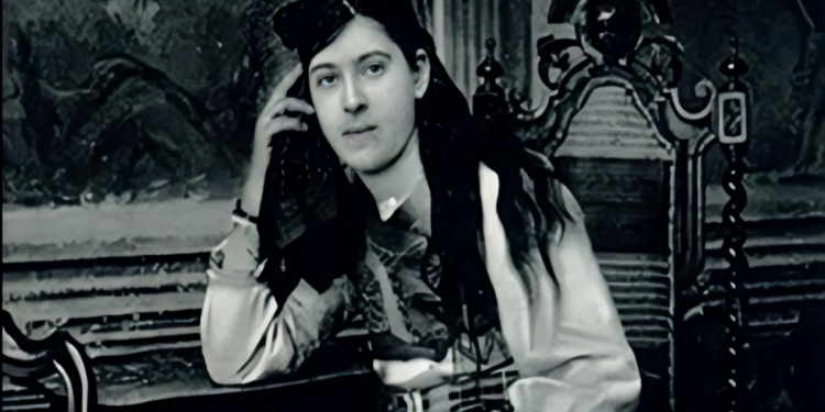 Kur elementet e përkatësisë sonë identitare të viteve 1910-1915, bëhej pjesë e kartolinave dhe komercit europian