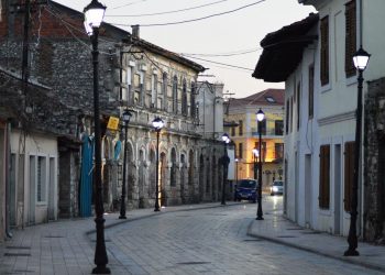 Albert Vataj: Shkodra, i përmallshmi qyteti jem… N’syt tuej, e n’pikllimin tem, vërshuekan tana vjeshtat e pritjes