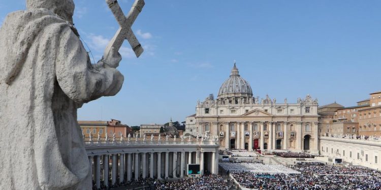 Vatikani dhe tetë Papët me origjinë shqiptare që shërbyen në Selinë e Shenjtë?