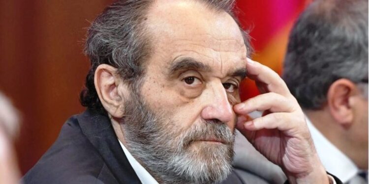 Moikom Zeqo, akademiku që u thinj nën peshën e brengave