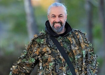 Shkodrani Jetmir Troshani, fotografi i zogjve, poeti i lirisë së qiellit