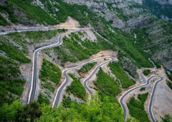 Nga Leqet e Hotit për në Kelmend, kah mrekullia e Malsisë së Madhe thërret me kushtrim