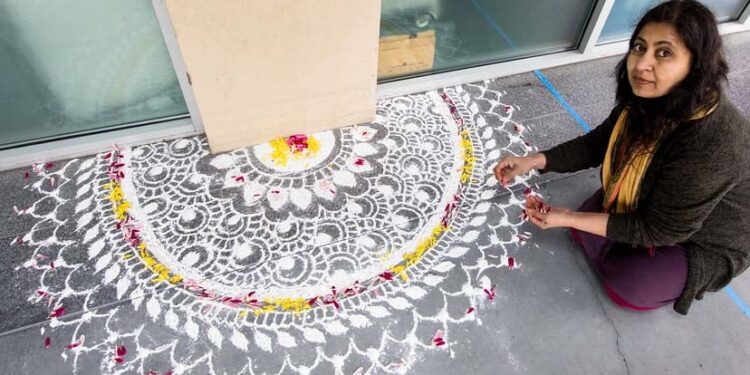 Me pak matematikë dhe një grusht oriz, lutjet e pashprehura shpien te marrëdhënia midis artit dhe shpirtit