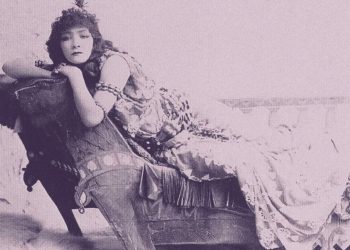 Sarah Bernhardt, aktorja e “zërit të artë”, “hyjnorja” që diti të rinovojë dhe fisnikërojë artin dramatik