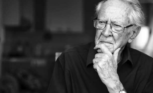 Amik Kasoruho: Kisha katolike dhe shkolla e parë shqipe