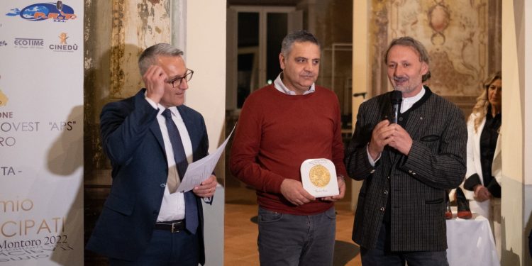 Piktori dhe skulptori monumental, shqiptari Alfred Mirashi Milot fiton në Itali çmimin e karrierës “Dy Principata”