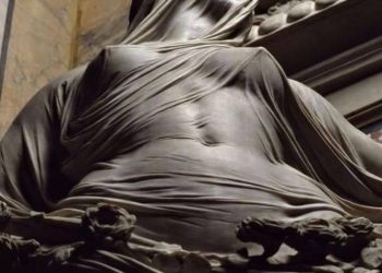 Kur arti i magjepsjes së jetësuar në mermer, shpërblen përmes një vullneti qiellor krijues