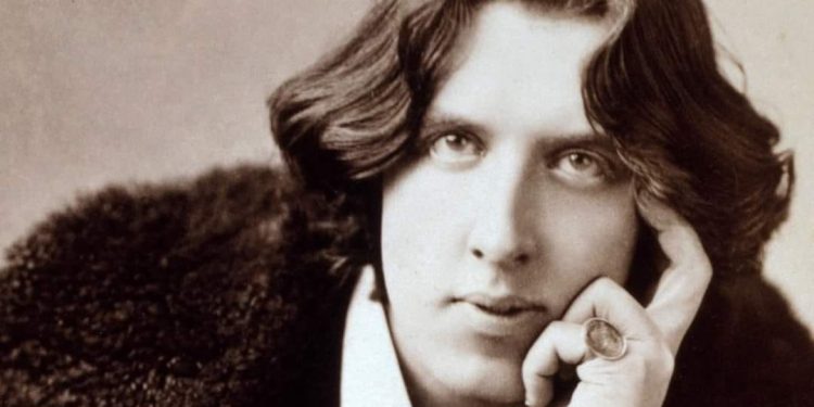 Oscar Wilde: Arti e merr jetën si pjesë të materies të tij të ashpër, e rikrijon dhe e rimodelon atë në forma të reja