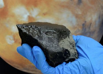 Meteori i Marsit që u përplas me Tokën përmban “diversitet të madh” të përbërjeve organike