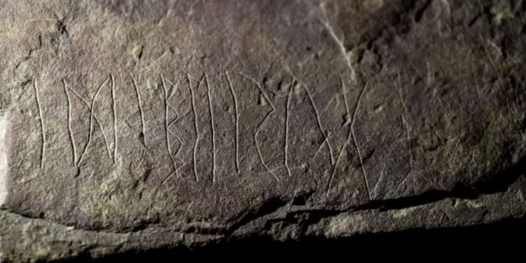 Guri më i vjetër në botë pretendohet se përmban shembullin më të hershëm të shkrimit në Skandinavi
