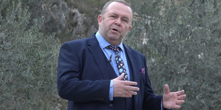 Gjergj Luca: “Dukagjini kërkon rrugën” të rilindi