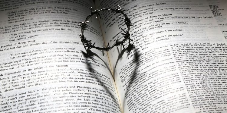 Cilat janë fetë që njeriu i qytetëruar përdori përgjatë historisë, ata që lindën dhe u shuan dhe ato që përdoren edhe sot?