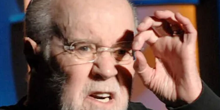 Citate nga komediani i madh George Carlin, për t’ju bërë të buzëqeshni dhe të mendoni