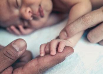 SFIDA – Fëmijë me ADN-në e tre personave për të parandaluar sëmundjet shkatërruese mitokondriale