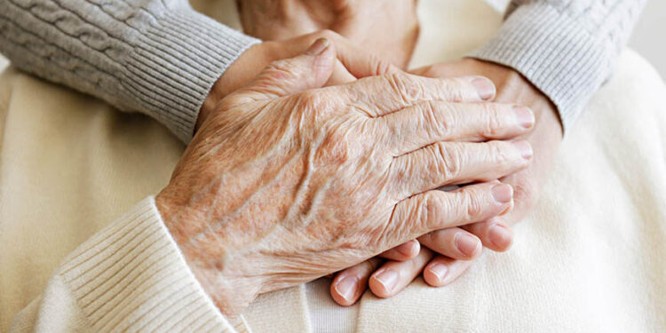 Himn për pleqërinë nga Hermann Hesse: Kemi detyra për t’i dhënë kuptim ekzistencës