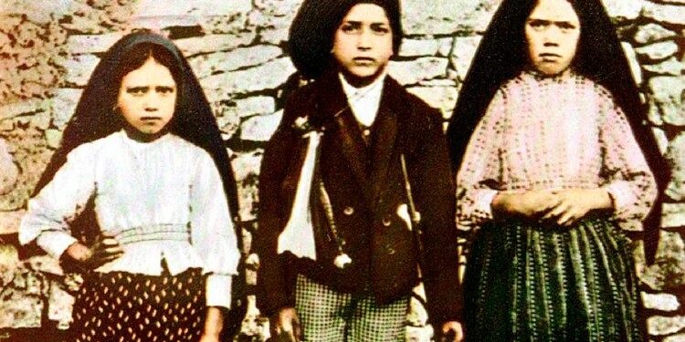 Më 13 tetor 1917, dukja e fundit e Zojës së Bekuar tre barinjve në Fatima dhe porositë që Ajo la për lutje, flijime e pendesë