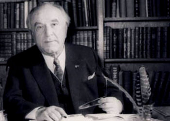 Viktor Eftimiu, poeti dhe dramaturgu i famshëm rumun, që u lind në Boboshticë të Korçës dhe u shua në Bukuresht