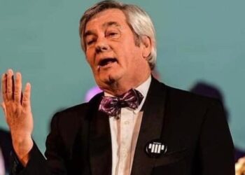 24 Nëntor 2023 -Lamtumirë Zef Deda! I përjetshëm qoftë kujtimi yt! I pashuar do mbetet ylli që ndeze në artin tonë komik