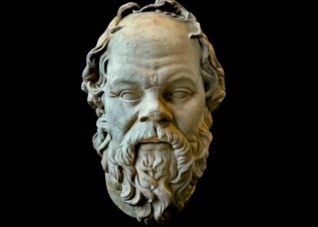 Filozofi Bertrand Russell komenton shprehjen legjendare të Sokratit: “Gjithçka që di është se nuk di asgjë.”