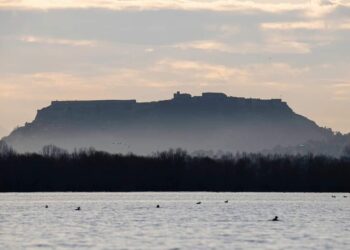 Çdo ditë n’Shkodër, asht nji zgjim t’amelcuem n’tamlin e nji gjini mëkumun prej dashnimit dhe legjendës