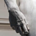 Të gjallët prej mermeri të pulseve të gjëmimshme të Davidit biblik të Michelangelo di Lodovico Buonarroti Simoni