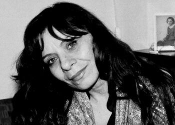 Vaçe Zela, e magjishmja e skenës së këngës shqiptare, kumbimi i zërit që u “peshua me flori”