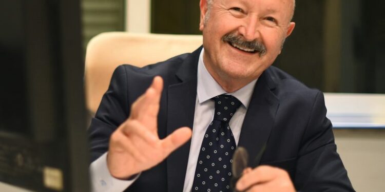 Bujar Kapexhiu, e njerëzishmja e një artisti që buzëqesh ende dritshëm