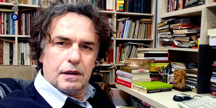 Albert Vataj: Miq e mi poetë, përpiquni të jeni artistë dhe të bëni siç bëjnë të gjithë artistët