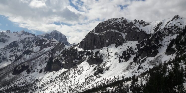 Në Valbonë, atje ku pikëtakohet qielli me tokën për të kurorëzuar mrekullinë e natyrës