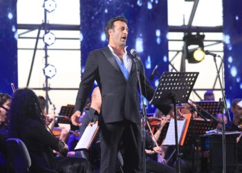 “Ramë Lahaj & Friends”, magjia e këngës, zërave dhe zemrave që mrekulloi në Shirokë