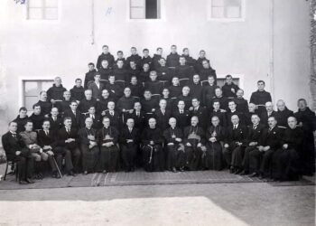 Pushkatimet, burgosjet, torturat, internimet e klerit katolik në shqipëri gjatë regjimit komunist 1945 – 1989