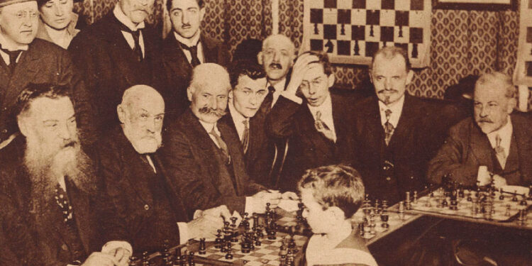 Samuel Reshevsky, fëmija mrekulli që mundi 7 kampionë bote në shah, me përjashtim të Garry Kasparov