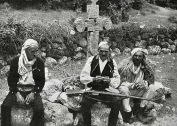 Gilles Courtmanche: Burri i ulur në majë të malit nuk ra atje nga qielli