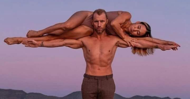 Një burrë që ka ardhur për ta hyjnizura dashurinë