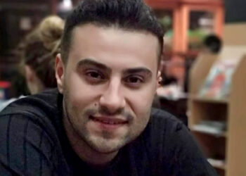 Ervis Behari, zëri melodioz që pikon nga hojet e një tradite të pasur të këngës