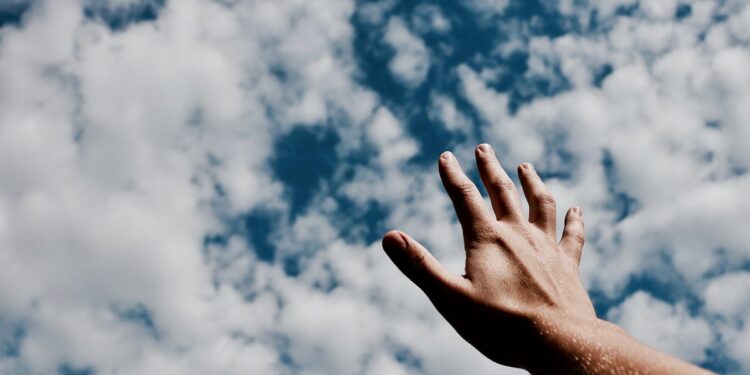 A ka një Fat për njeriun? Si i përgjigjet filozofia, nga Aristoteli, Epikteti, Shën Agustini, te Nietzsche dhe Sartri