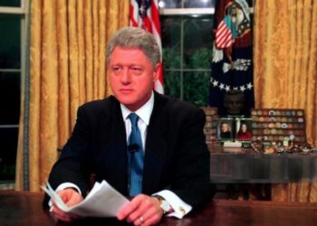 Fjalimi i Bill Klinton, drejtuar kombit amerikan për sulmin ndaj Jugosllavisë më 24 mars 1999, transkriptuar nga CNN 26 vite më parë