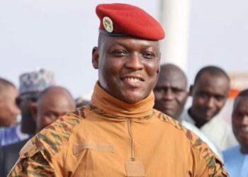 Ibrahim Traoré, kapiteni që u bë President përmes një grushti shteti dhe u shndërrua në një model sfidues lideri afrikan