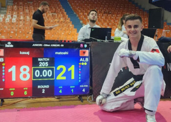 Mario Matoshi, triumfues për të pestin vit radhazi, historia e një kampioni që rritet me sakrifica dhe lufton me pasion