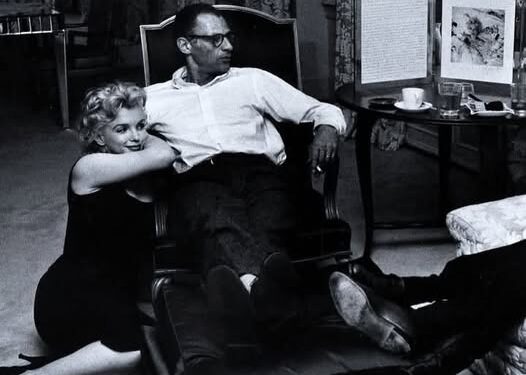 Marilyn Monroe dhe Arthur Miller, dy ikona të kohës në një çast ku eleganca dhe pesha shpirtërore ndanin të njëjtin ajër