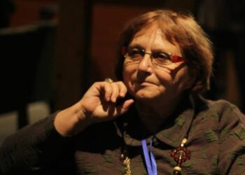Natasha Lakon, poetja e fjalëve të dritshme, gruaja e shpirtit të tamëlt