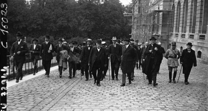 Traktati i Fshehtë i Londrës, 15 prill 1915, kur Evropa synonte të fshinte Shqipërinë nga harta e Botës