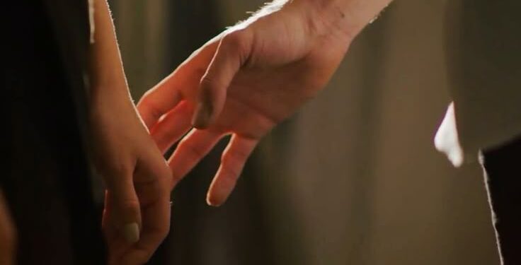 Ja cili është dekodimi i sinjaleve që tregojnë se si, ai mashkull ju dashuron