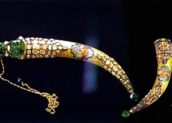 “Topkapı”, Kamë Emerald, e njohur ndryshe si “Kamë me kohë” e Nadir Shahut, thesari i thesareve