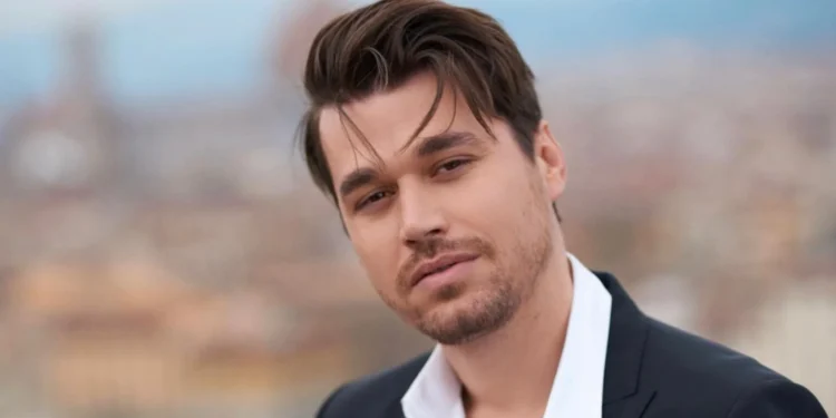 Alban Skenderaj, fenomeni i muzikës shqiptare