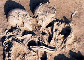 “Të dashuruarit e Mantovas”, përqafimi i neolitit që sfidon epokën e nanoshkencës