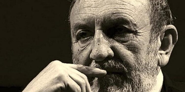 Pyetja që shtron Umberto Galimberti: A edukojnë familjet dhe shkollat sot mbi ndjenjat?