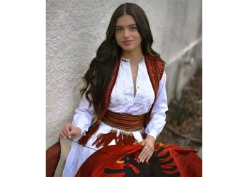 Kostumi i grave të Mirditës, një simfoni e trashëgimisë, një këngë e rrënjëve që vazhdon të kumbojë në pentagramin e kohës